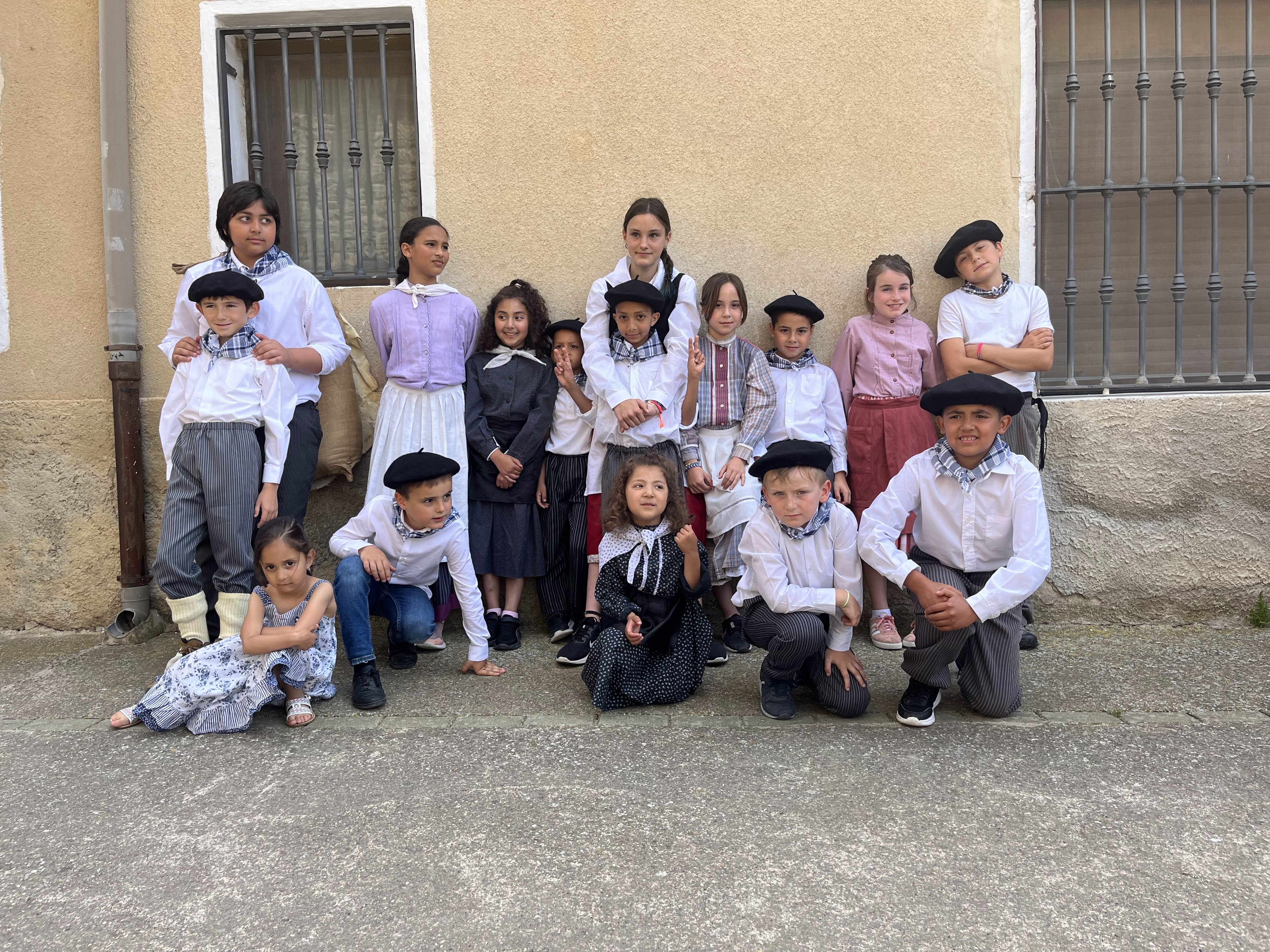 Pitillas celebra la tradicional fiesta del agua. La escuela también participa de manera activa.